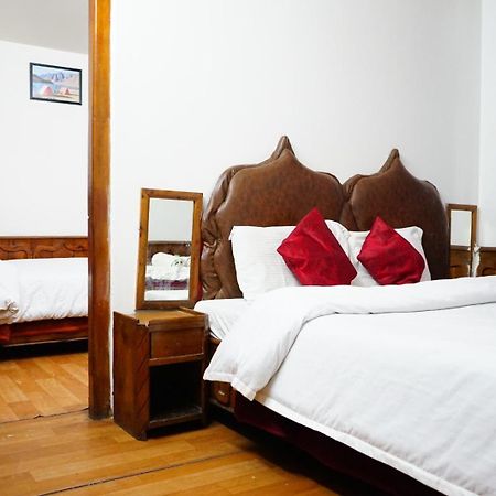Hotel Magnolia Mallroad Manali מראה חיצוני תמונה