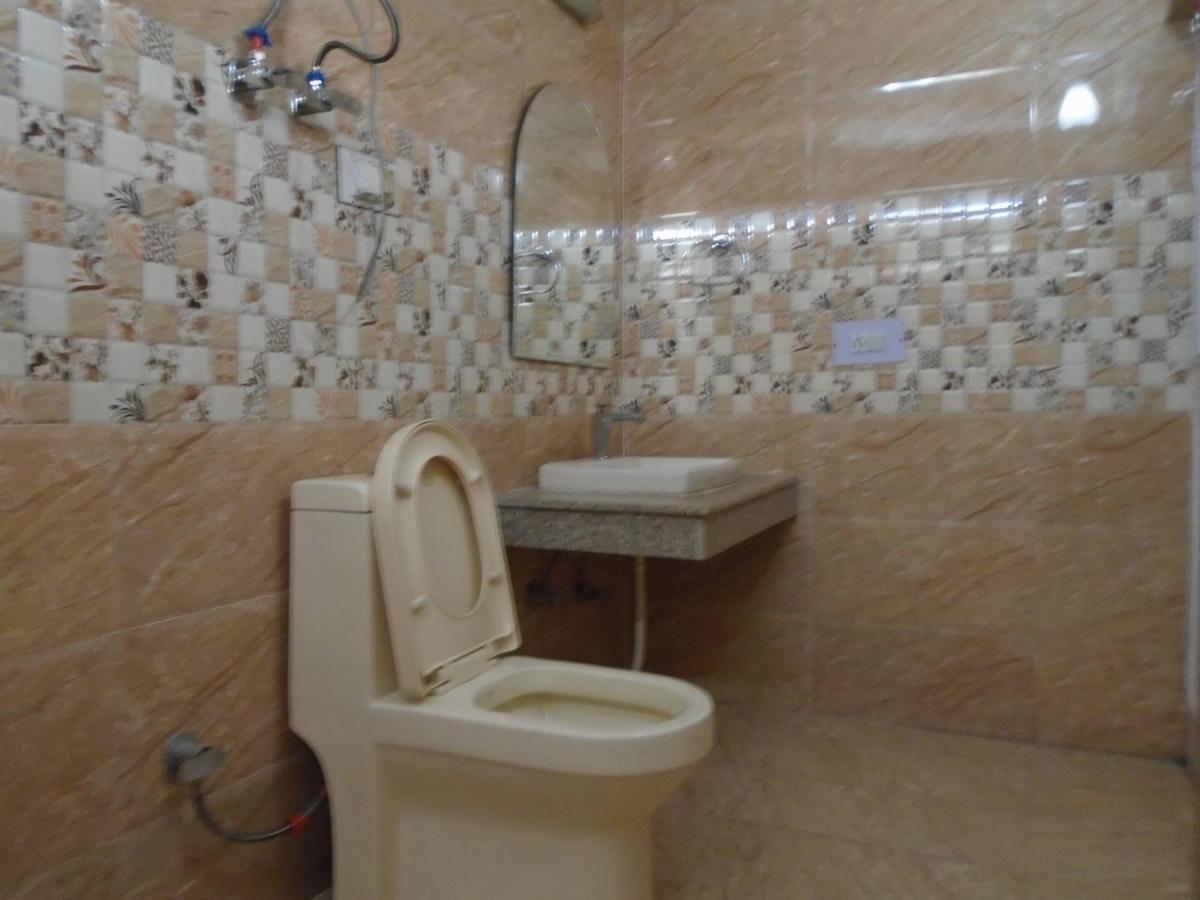 Hotel Magnolia Mallroad Manali מראה חיצוני תמונה