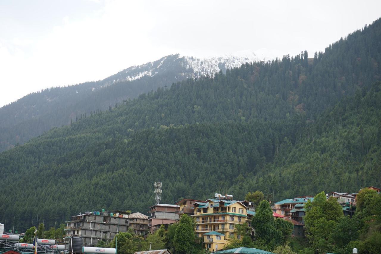 Hotel Magnolia Mallroad Manali מראה חיצוני תמונה