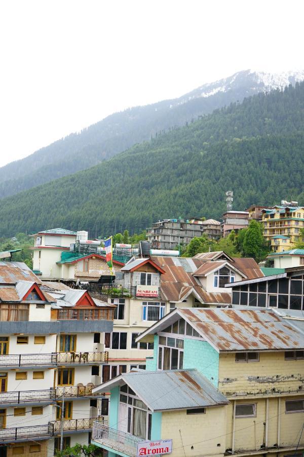 Hotel Magnolia Mallroad Manali מראה חיצוני תמונה