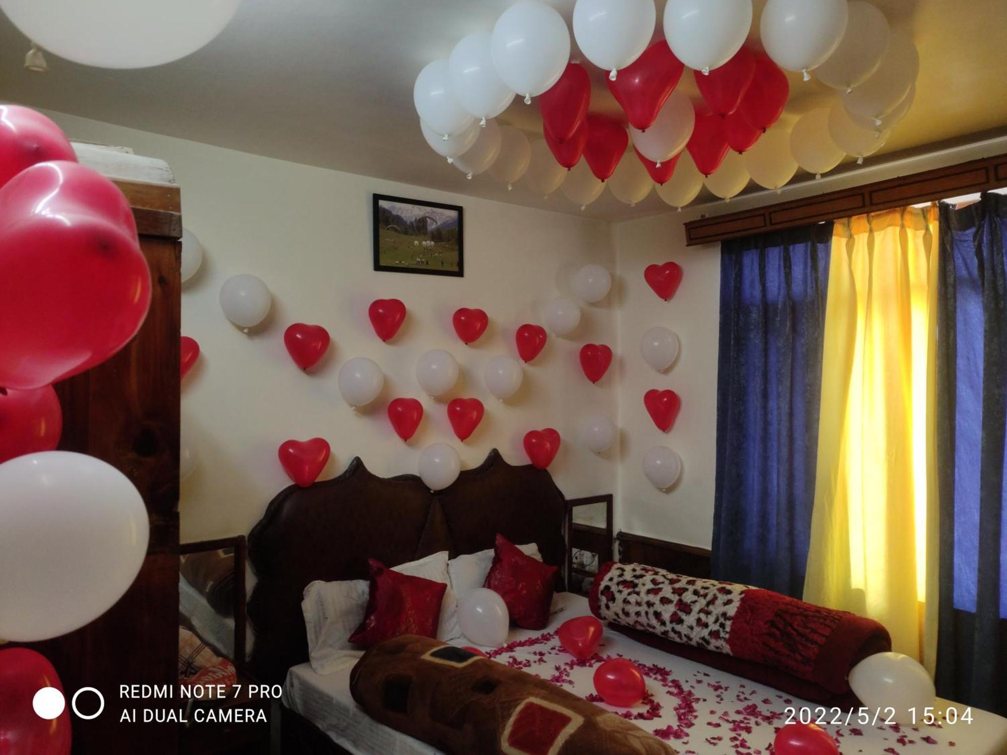 Hotel Magnolia Mallroad Manali מראה חיצוני תמונה